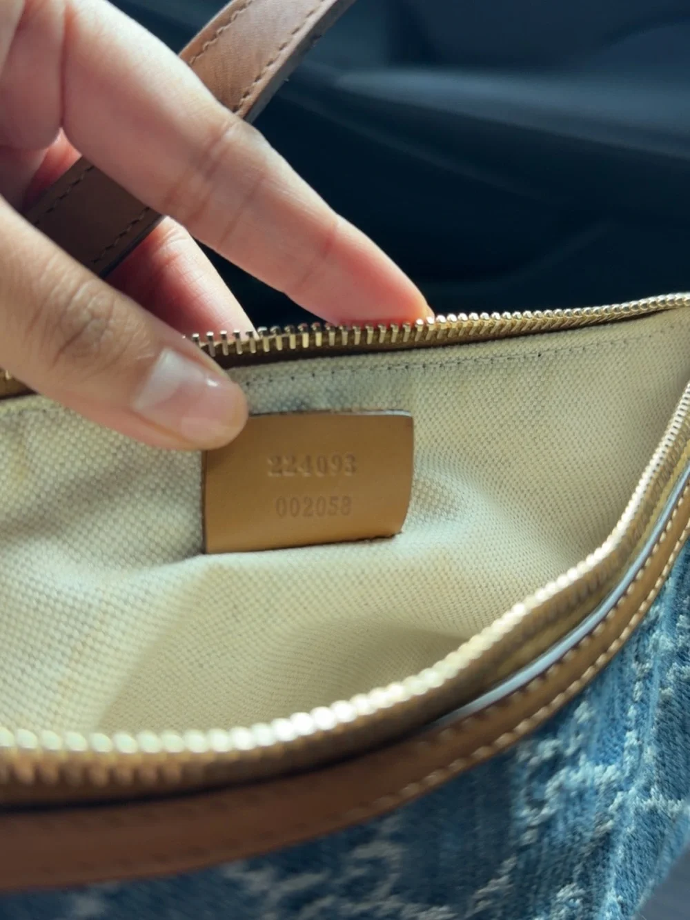 Gucci denim shoulder bag